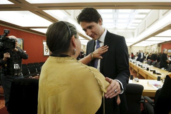 Justin Trudeau a rencontré plusieurs responsables d’organisations autochtones au parlement mercredi.